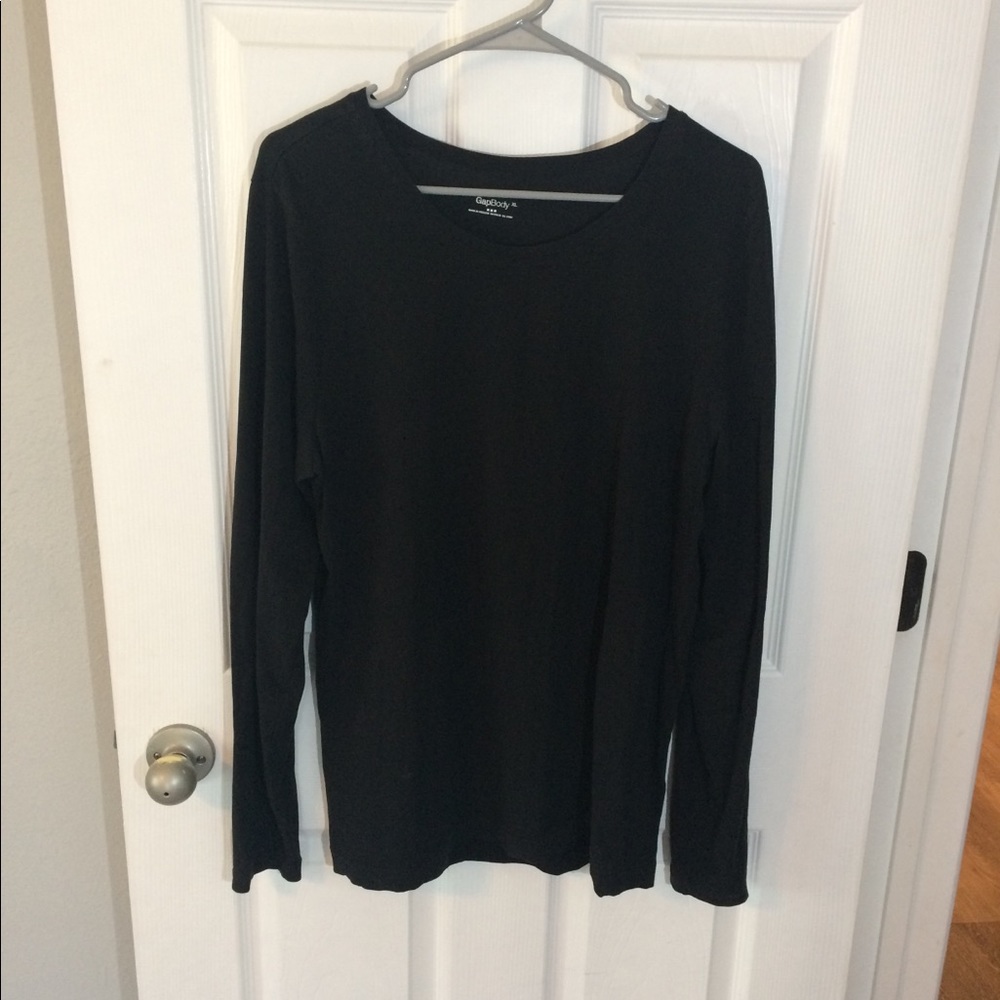 Women’s Gap long sleeve tee